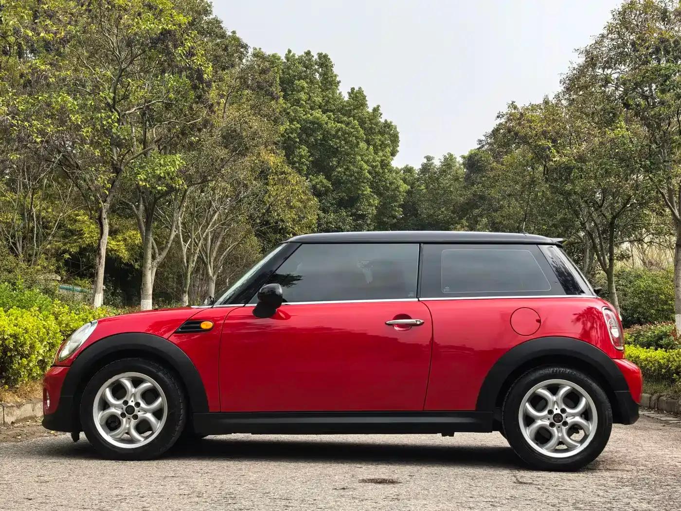 MINI 2012 1.6L COOPER Baker Street — миниатюра 4