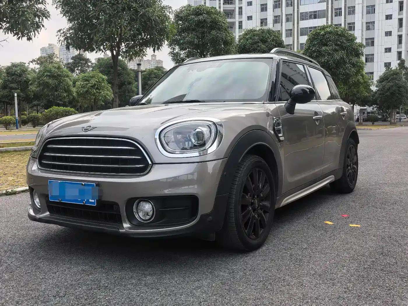 2019 MINI COUNTRYMAN 1.5T COOPER Artist Weekend Travel Edition — миниатюра 1