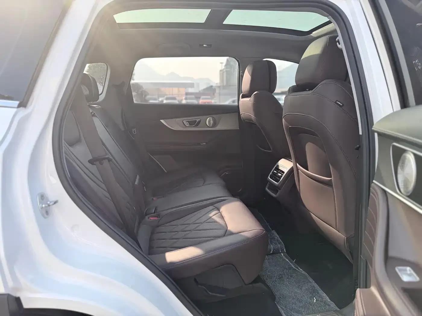 Chery Tiggo 8 PRO 2022 290T 2WD Expansive Edition 5-seater — миниатюра 12