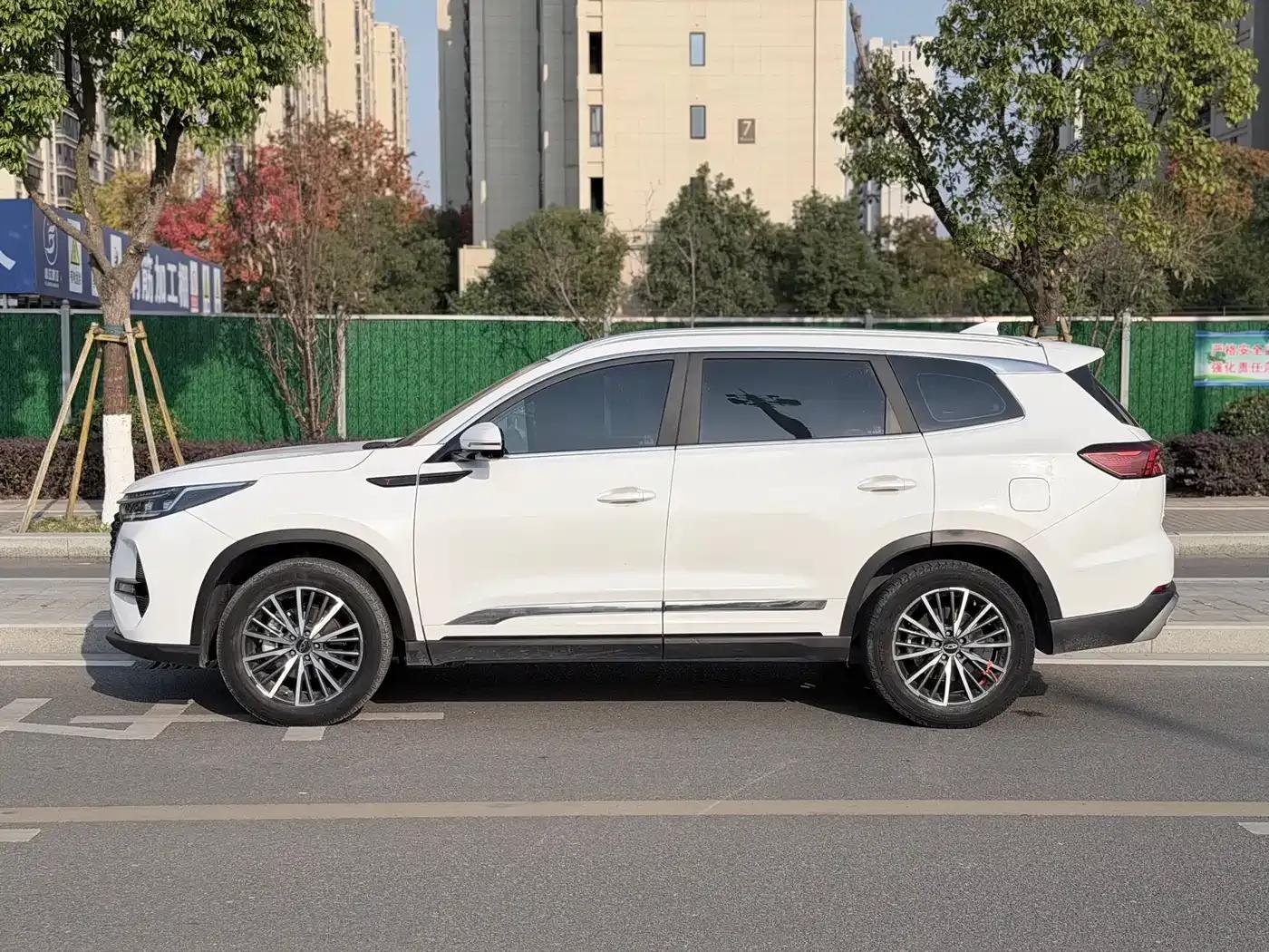 Chery Tiggo 8 PRO 2022 290T 2WD Expansive Edition 5-seater — миниатюра 4
