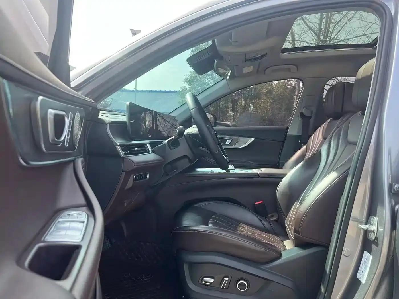 Chery Tiggo 8 PRO 2024 Champion Edition 390T 2WD Peak Edition 7-Seater — миниатюра 4