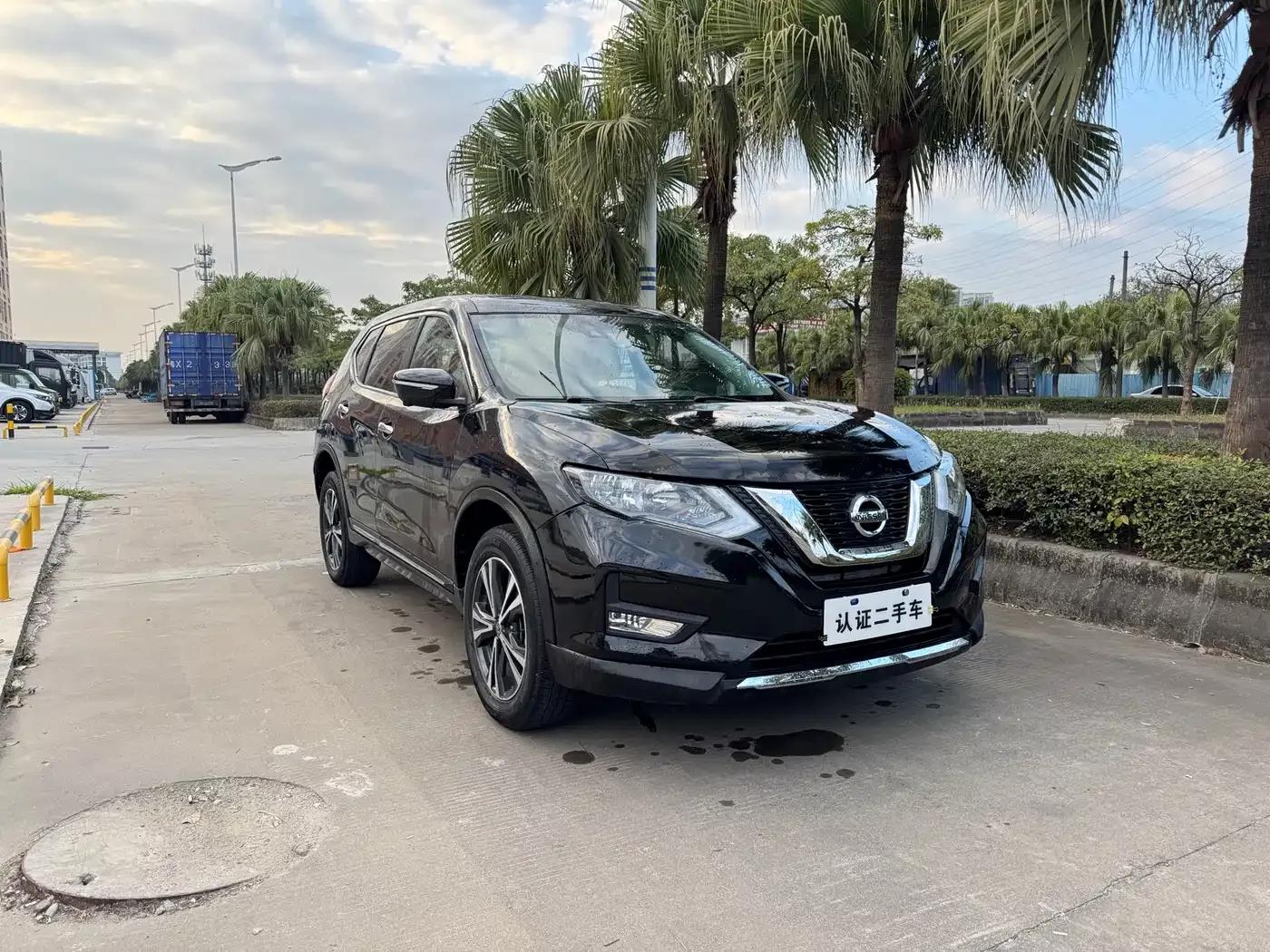 Nissan X-Trail 2017 2.5L CVT Luxury 4WD — миниатюра 3
