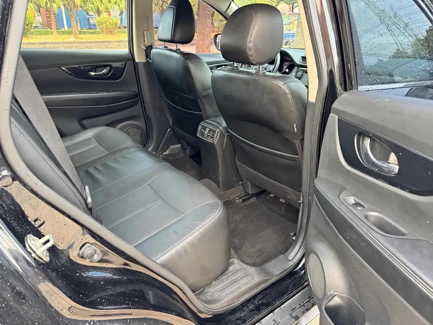 Nissan X-Trail 2017 2.5L CVT Luxury 4WD — миниатюра 9