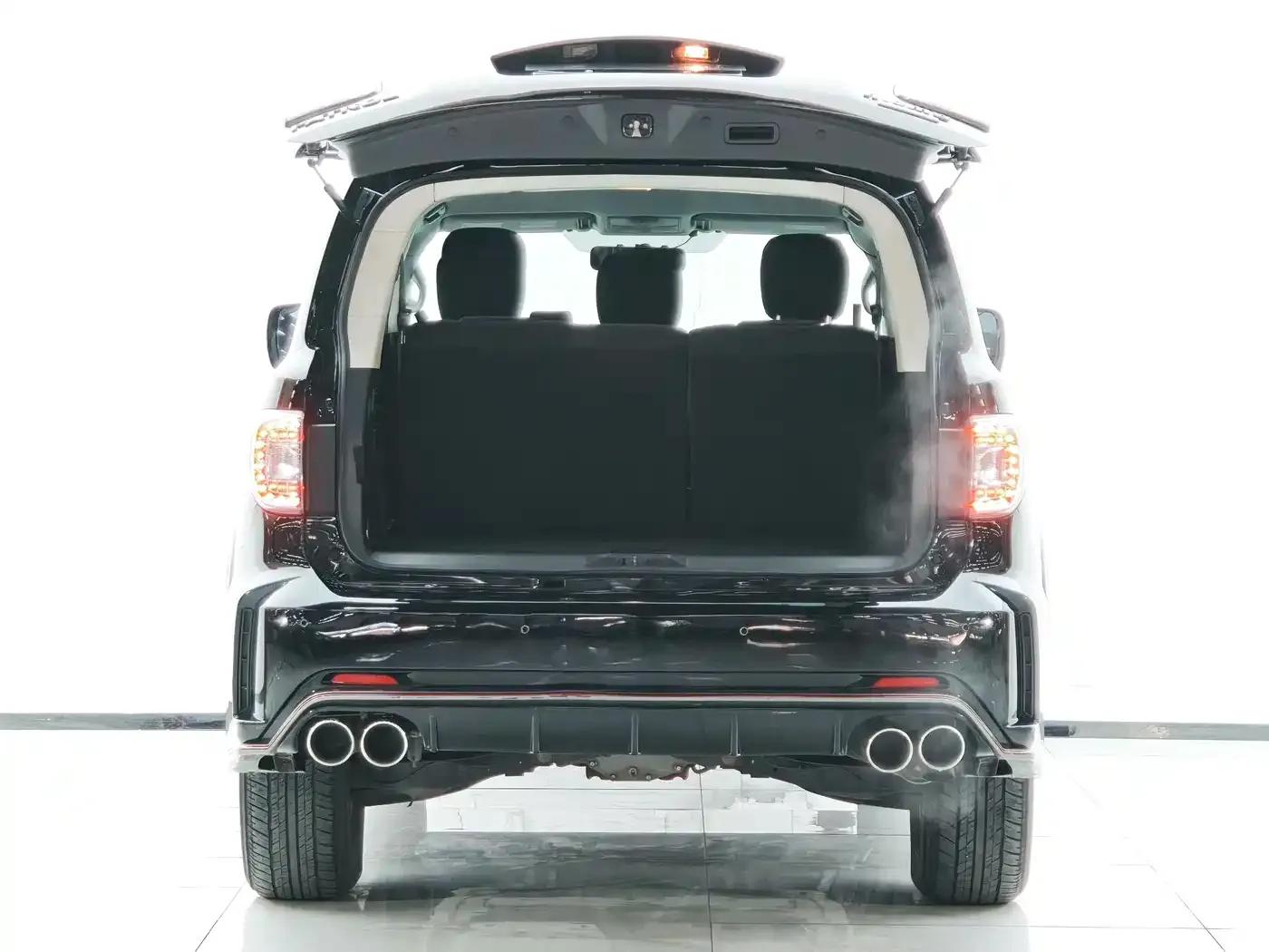 Nissan Patrol 2018 4.0L Leader Edition — миниатюра 22