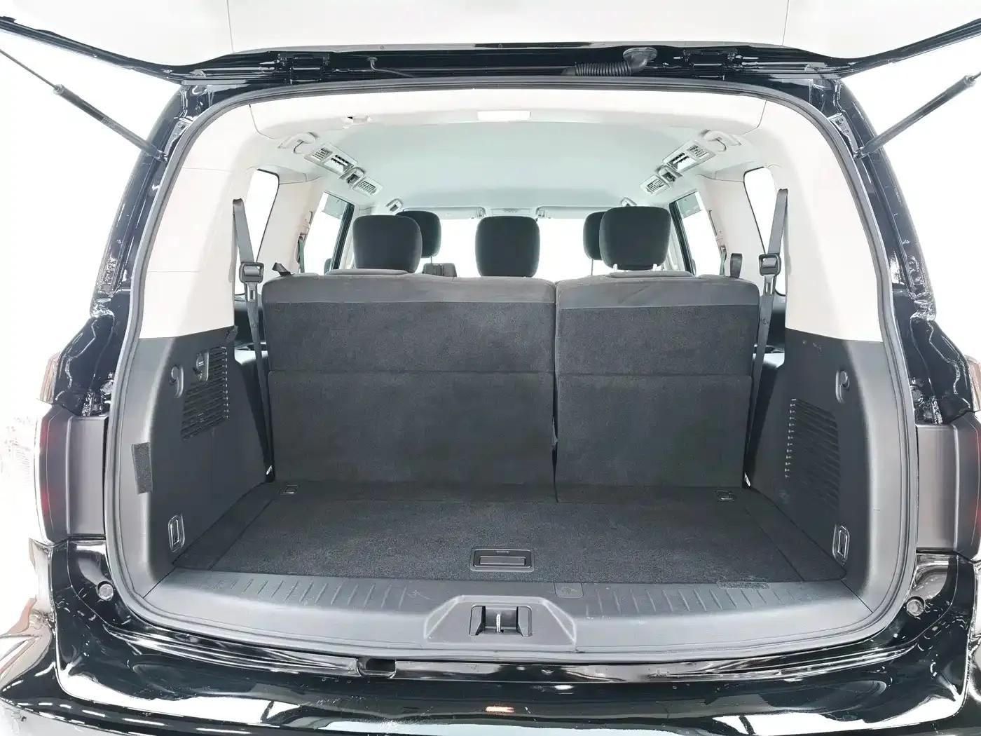 Nissan Patrol 2018 4.0L Leader Edition — миниатюра 23