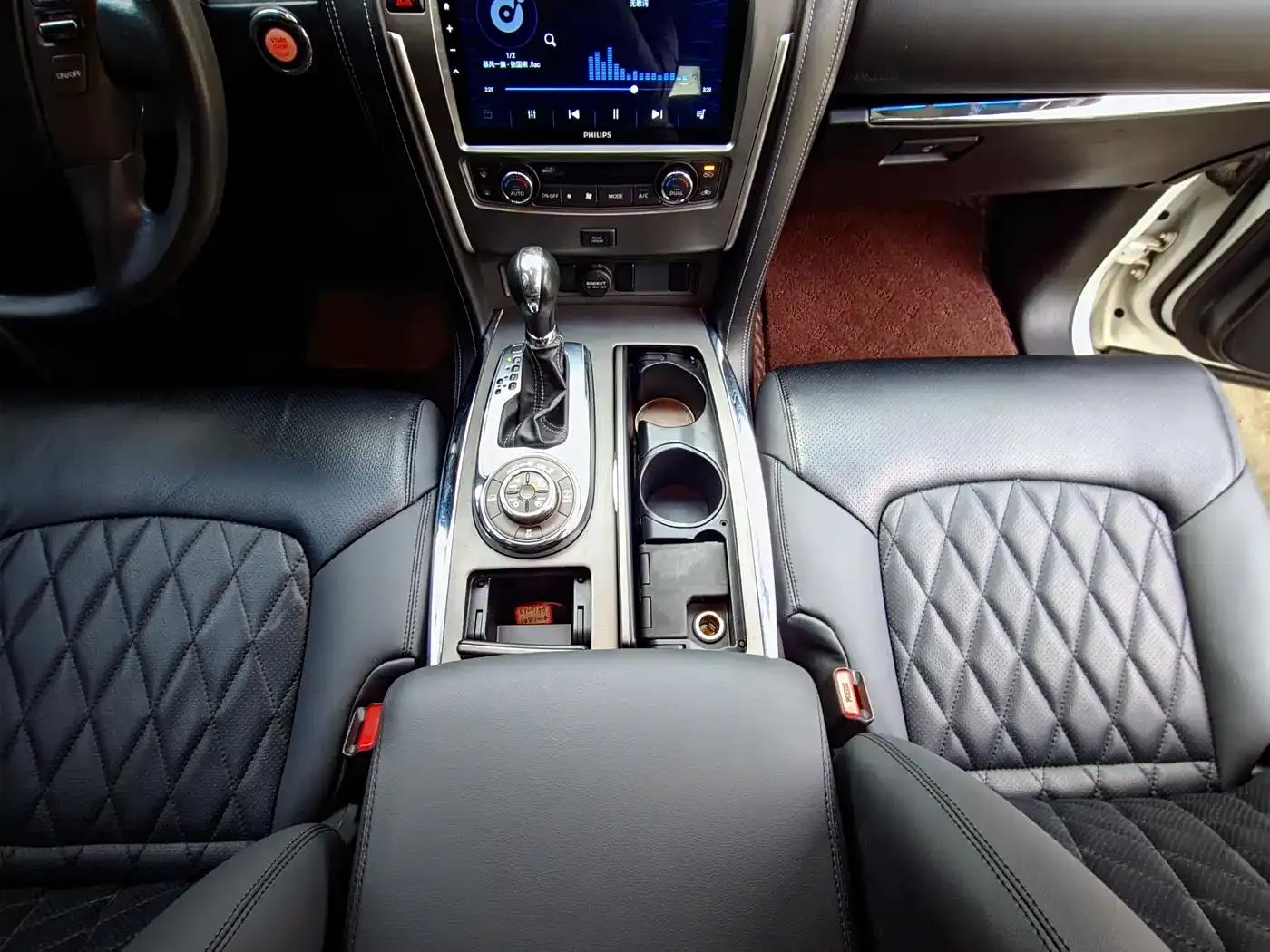 2017 Nissan Patrol 4.0L Automatic — миниатюра 11
