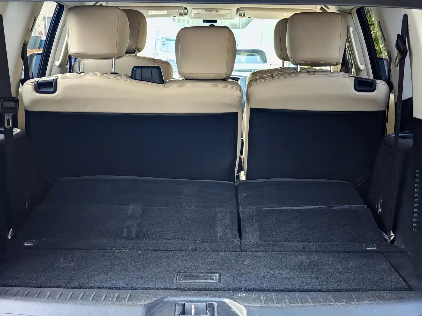Nissan Patrol 2018 4.0L Leader Edition — миниатюра 18