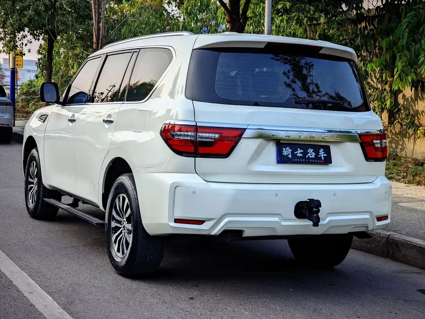 Nissan Patrol 2018 4.0L Leader Edition — миниатюра 22