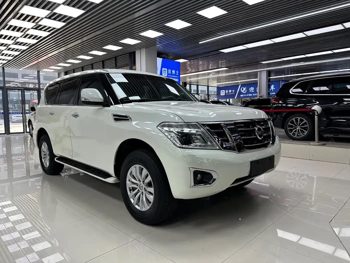 Nissan Patrol 2018 4.0L Flagship Edition — миниатюра 1