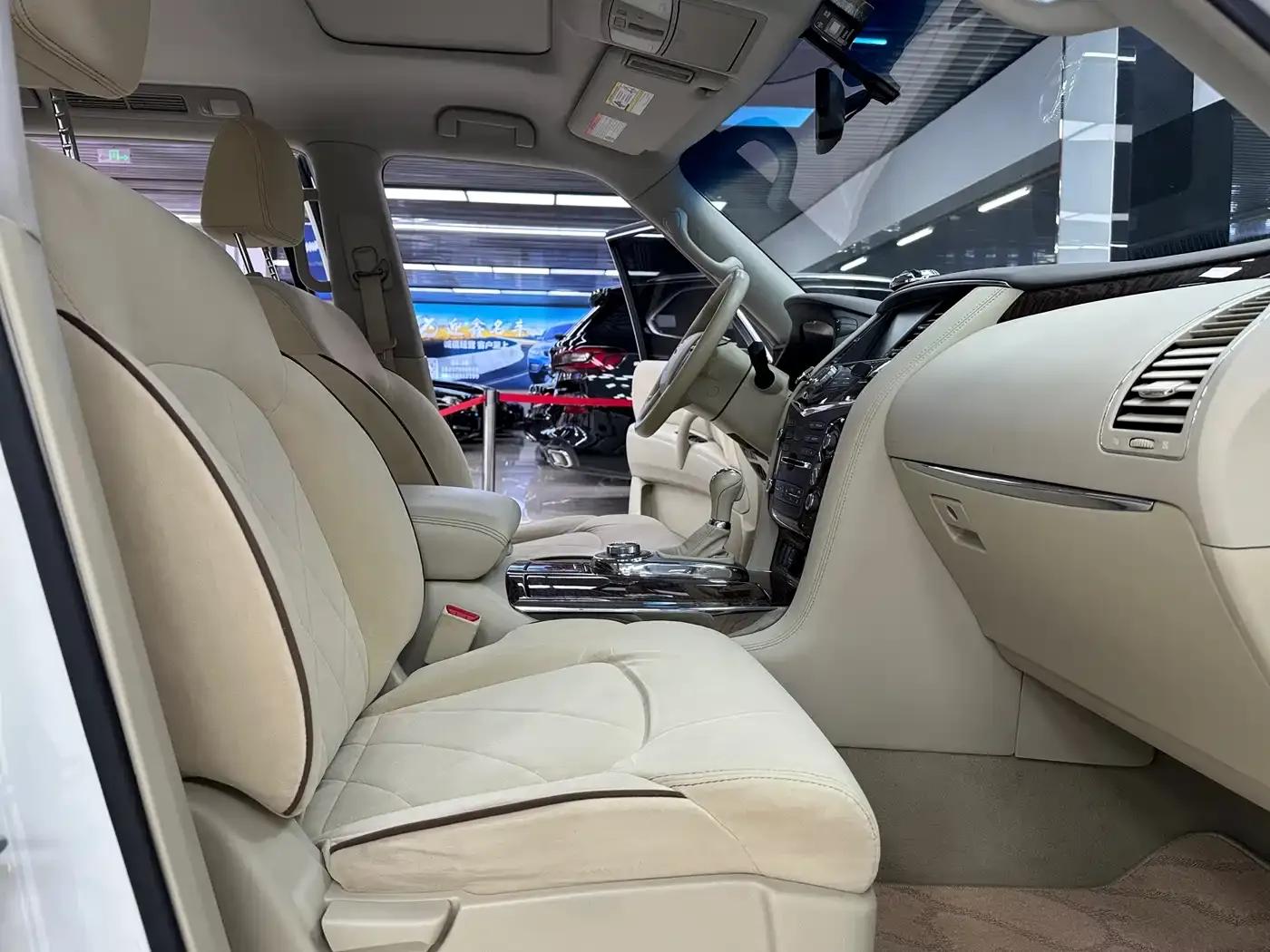 Nissan Patrol 2018 4.0L Flagship Edition — миниатюра 12