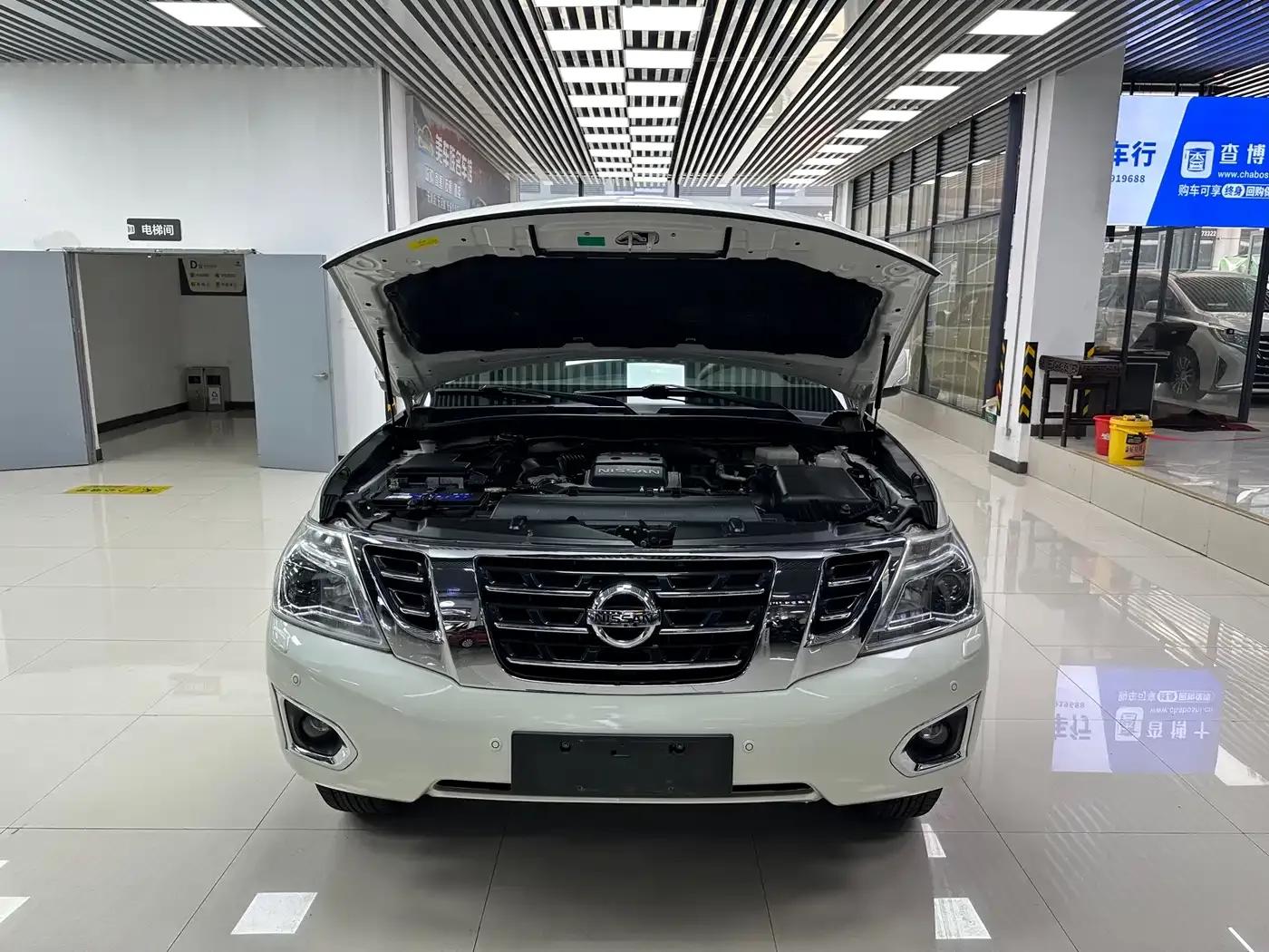 Nissan Patrol 2018 4.0L Flagship Edition — миниатюра 15