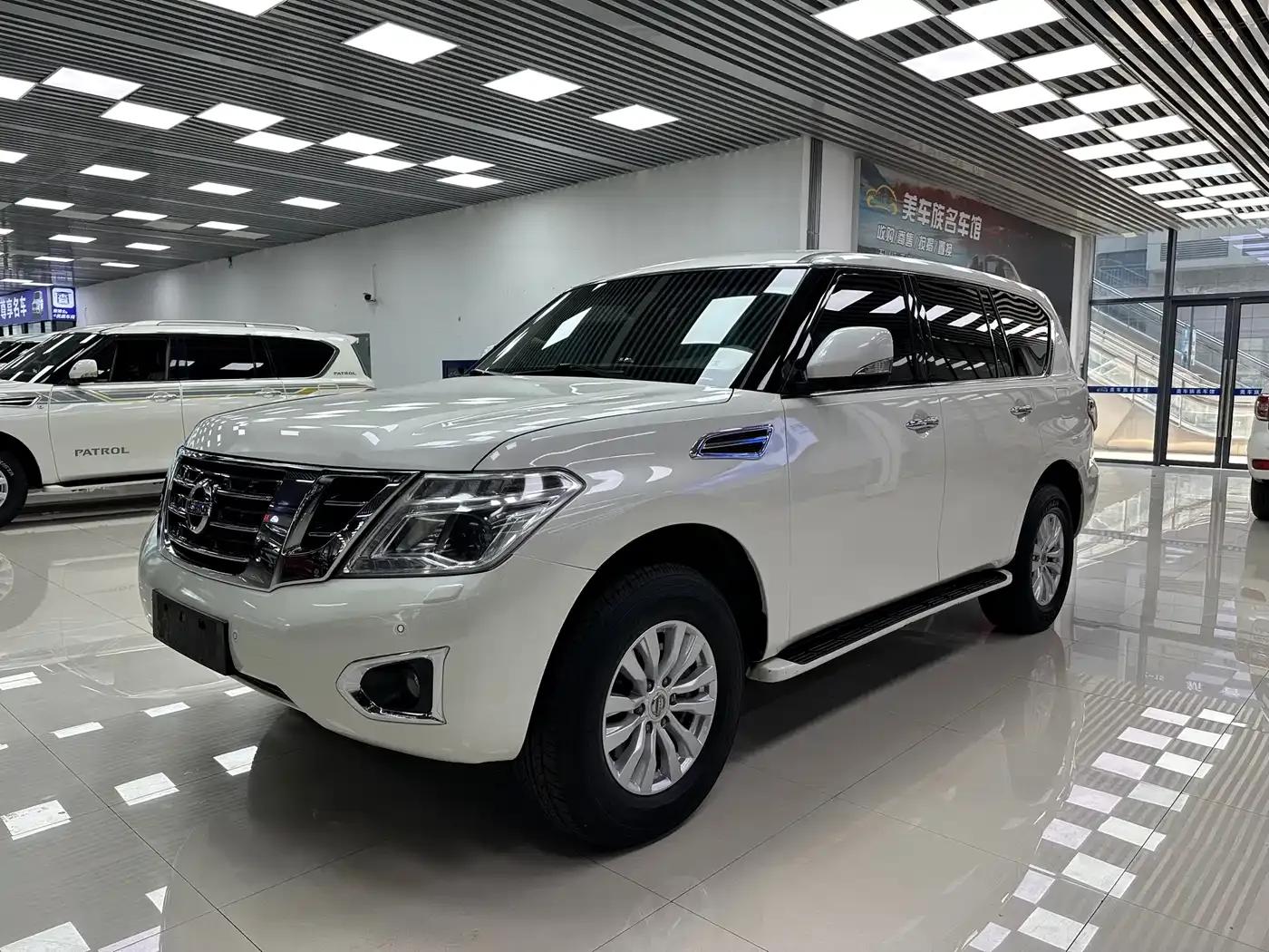 Nissan Patrol 2018 4.0L Flagship Edition — миниатюра 3