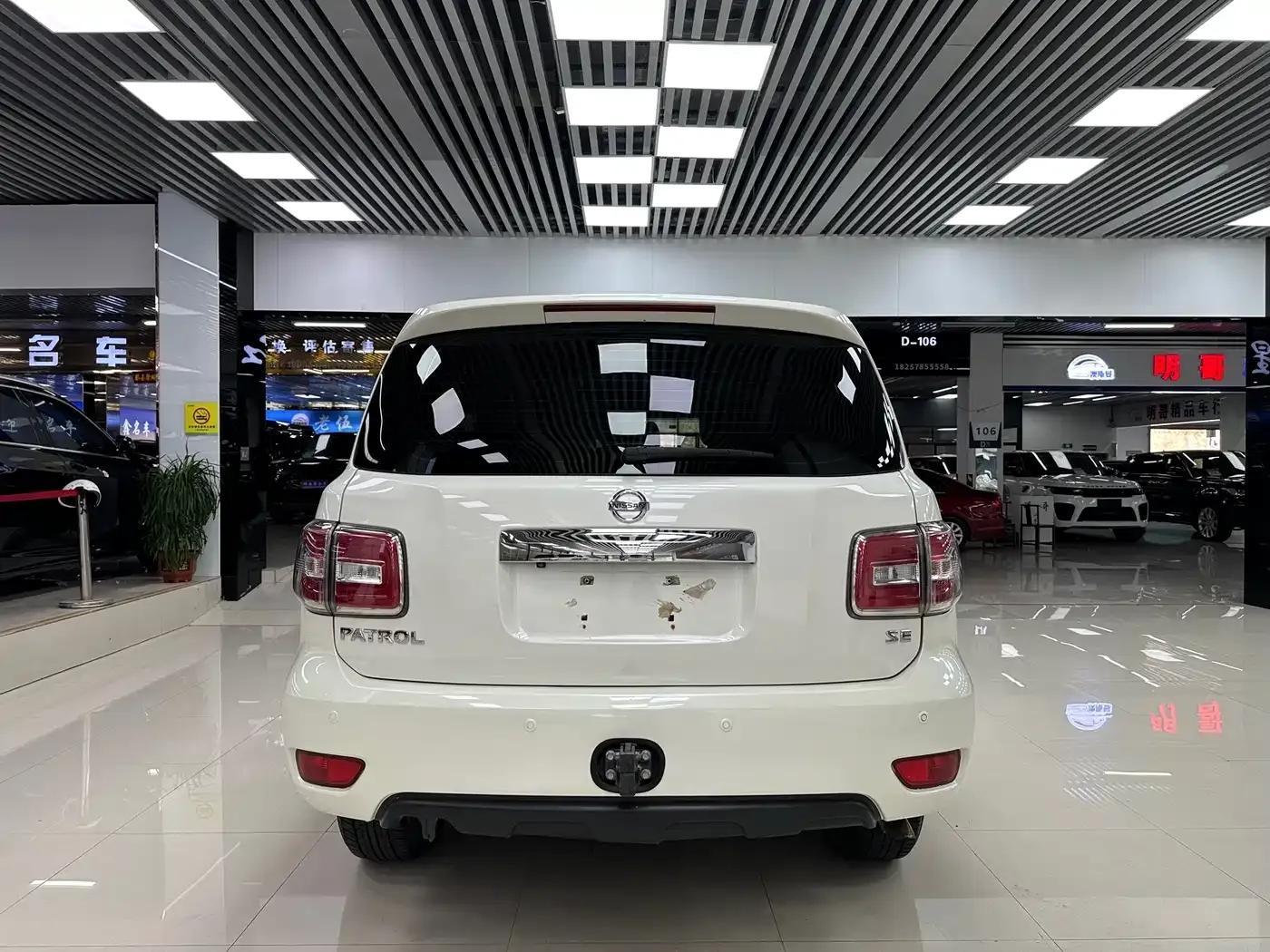 Nissan Patrol 2018 4.0L Flagship Edition — миниатюра 6