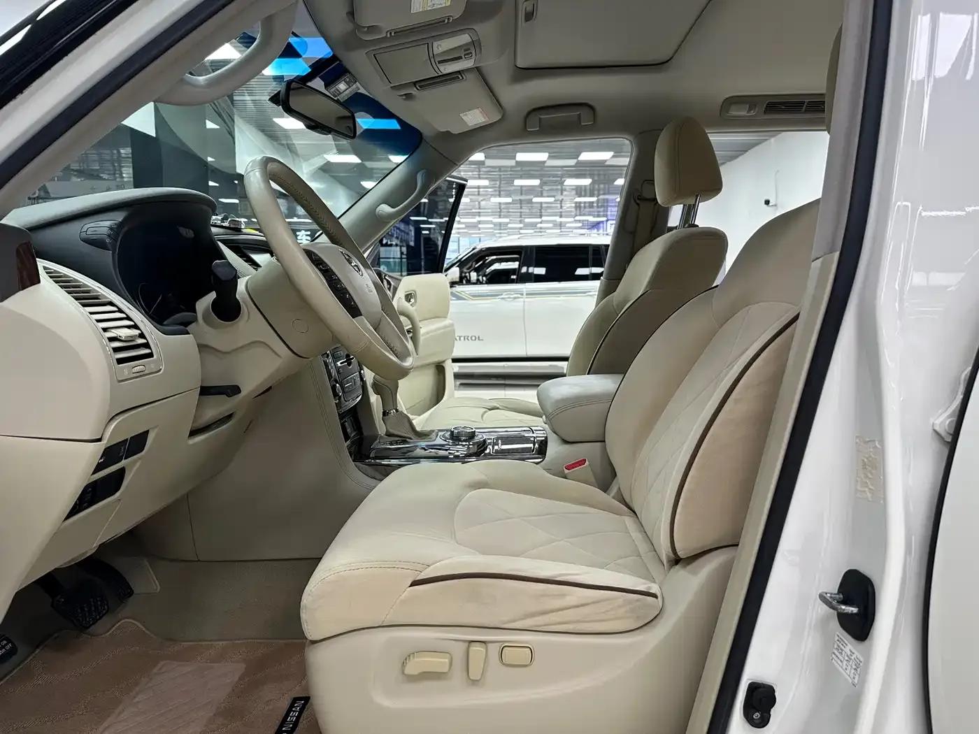 Nissan Patrol 2018 4.0L Flagship Edition — миниатюра 9