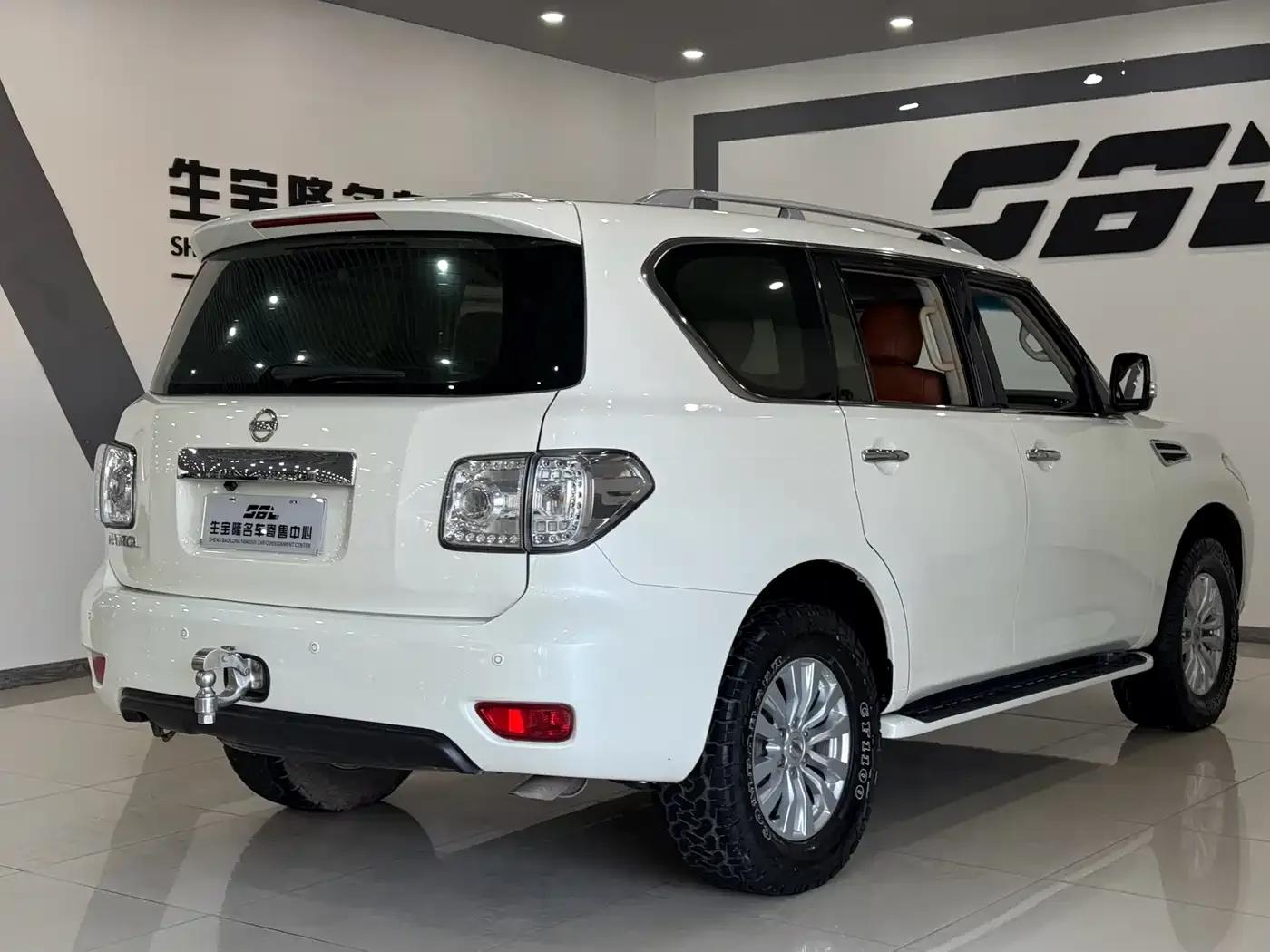 Nissan Patrol Y62 2018 4.0L Middle East Edition — миниатюра 4
