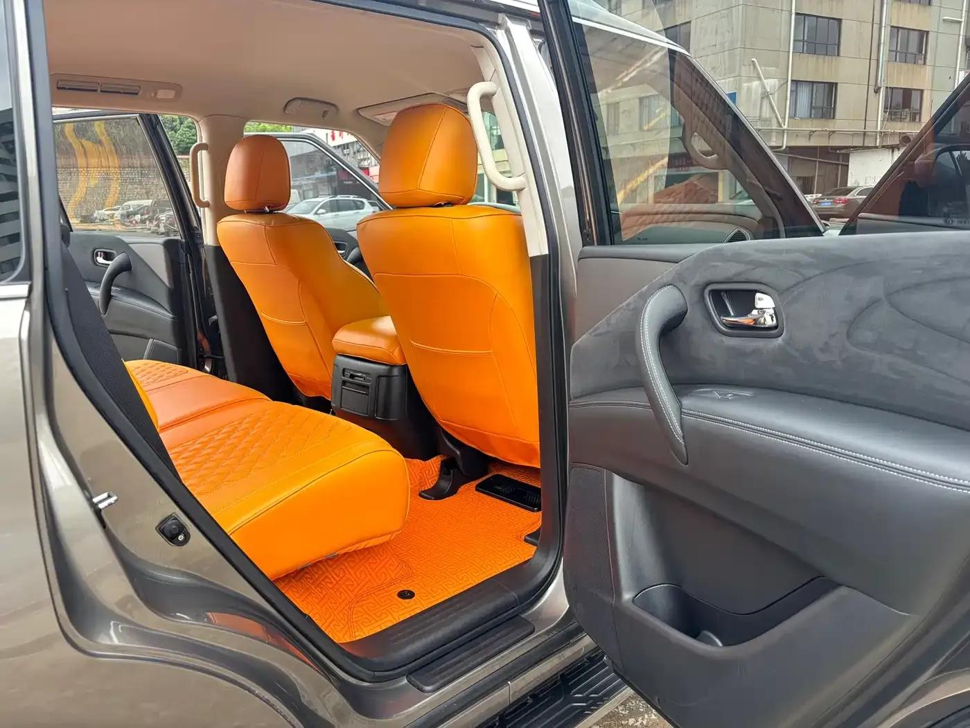 Nissan Patrol 2018 4.0L Leader Edition — миниатюра 12
