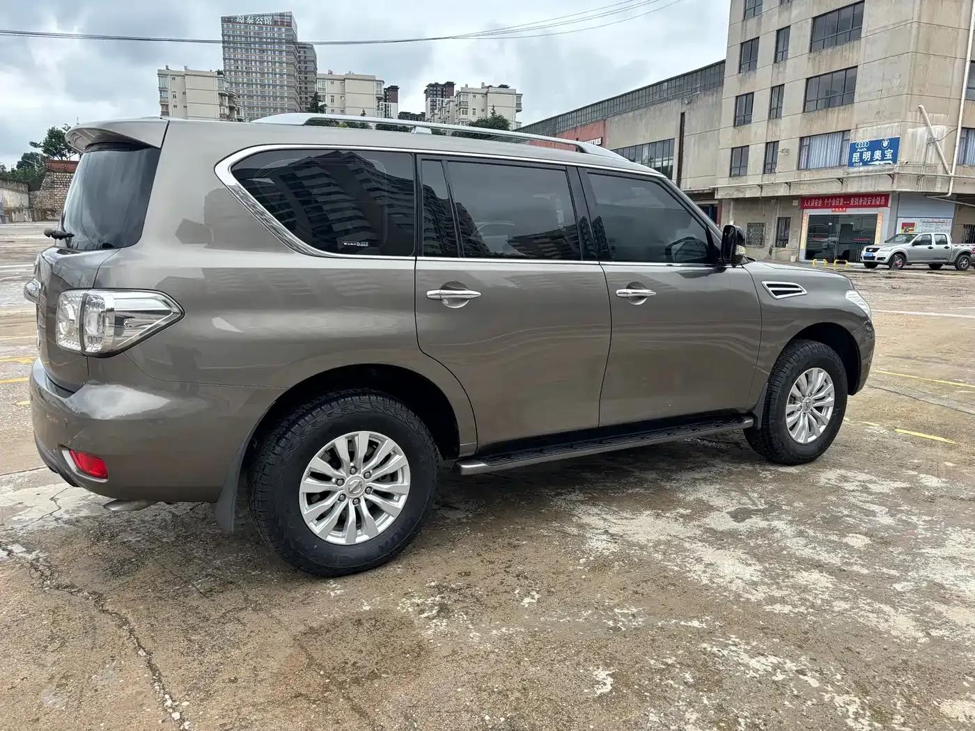 Nissan Patrol 2018 4.0L Leader Edition — миниатюра 4