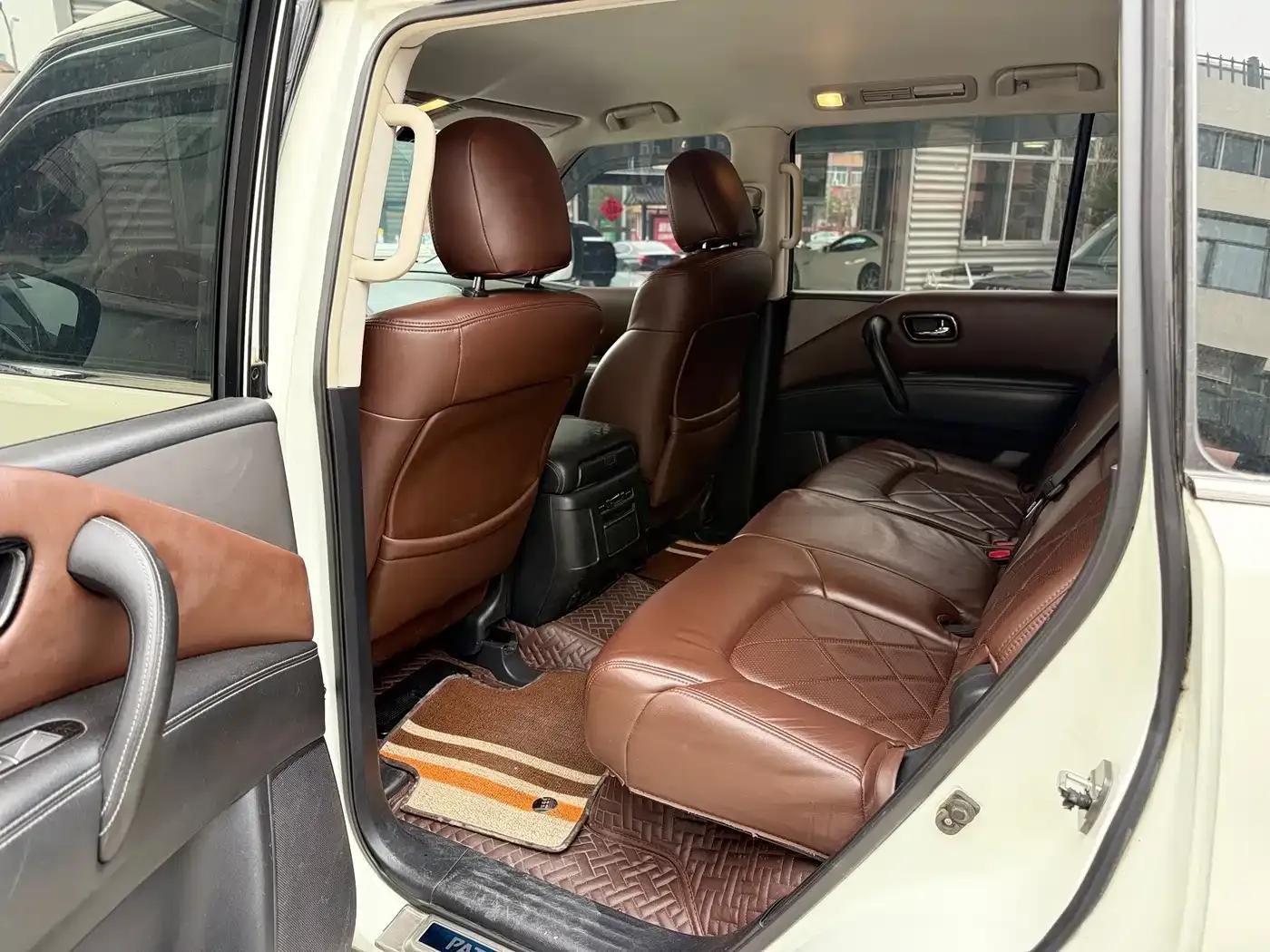Nissan Patrol 2018 4.0L Platinum Edition — миниатюра 12