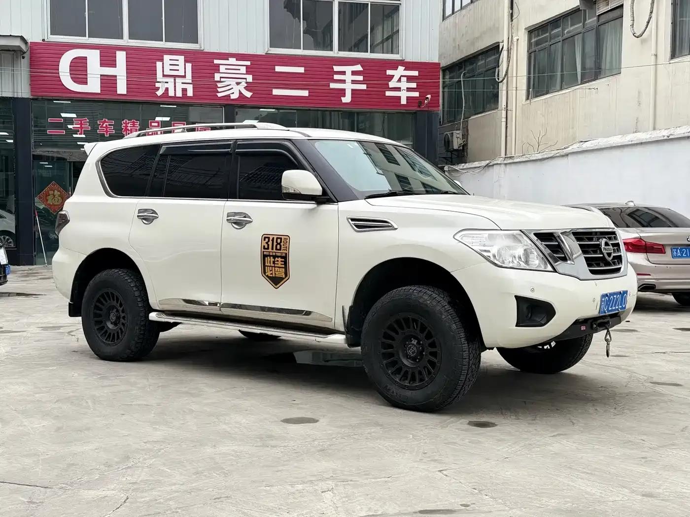 Nissan Patrol 2018 4.0L Platinum Edition — миниатюра 3
