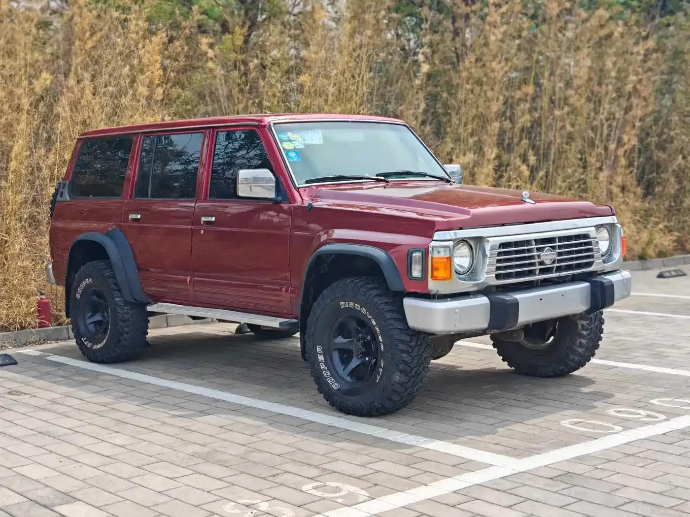 Nissan Patrol Y60 2002 4.2L Manual — миниатюра 2