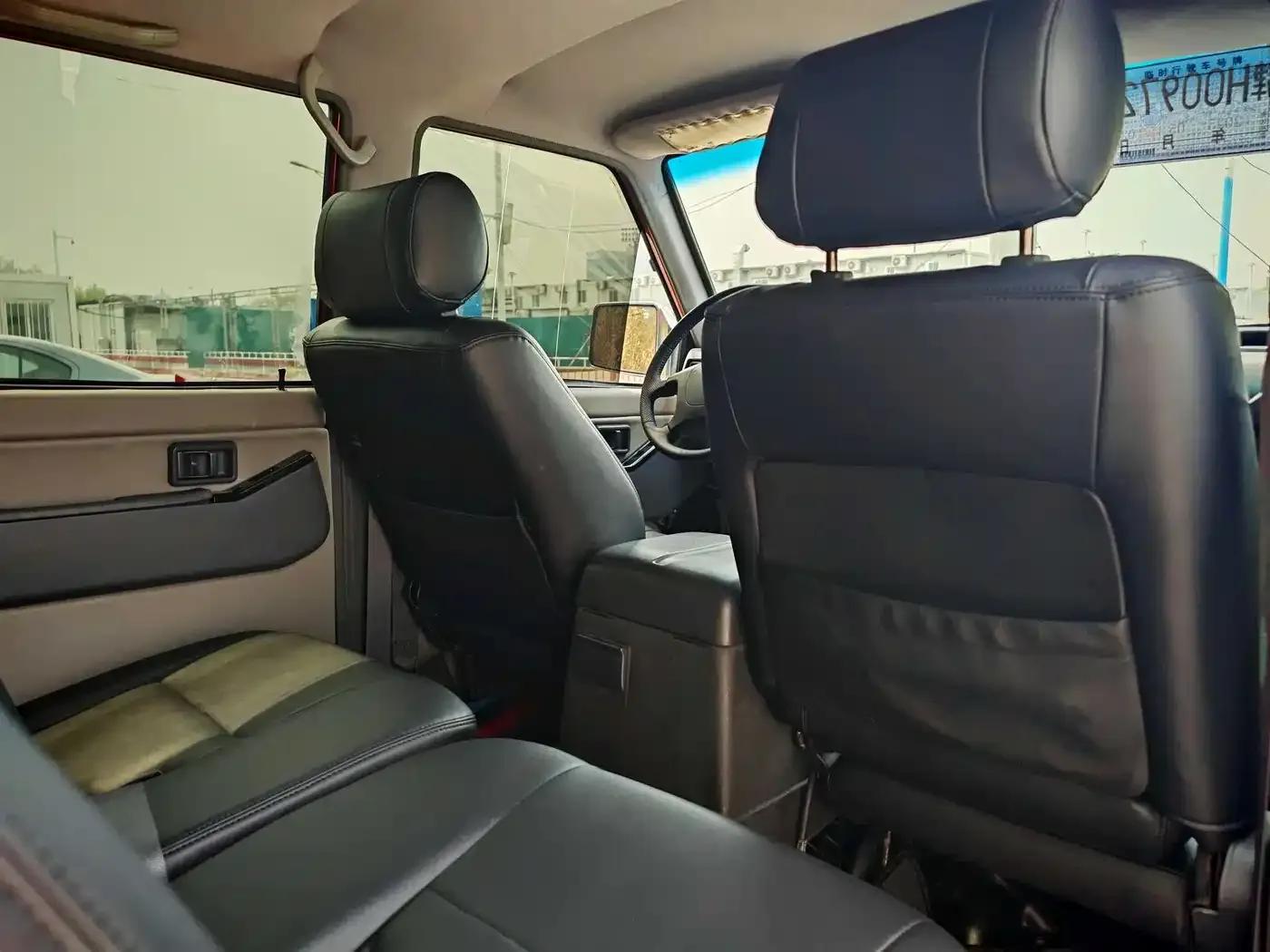 Nissan Patrol Y60 2002 4.2L Manual — миниатюра 22