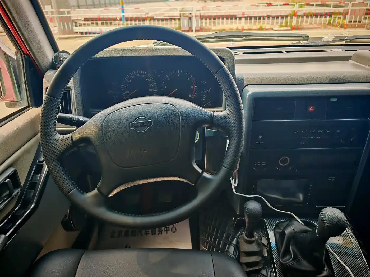 Nissan Patrol Y60 2002 4.2L Manual — миниатюра 10