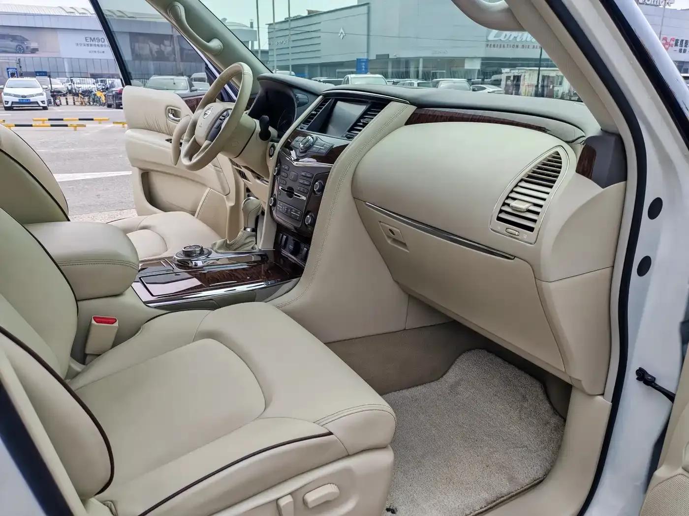 Nissan Patrol 2018 5.6L Standard Edition — миниатюра 13