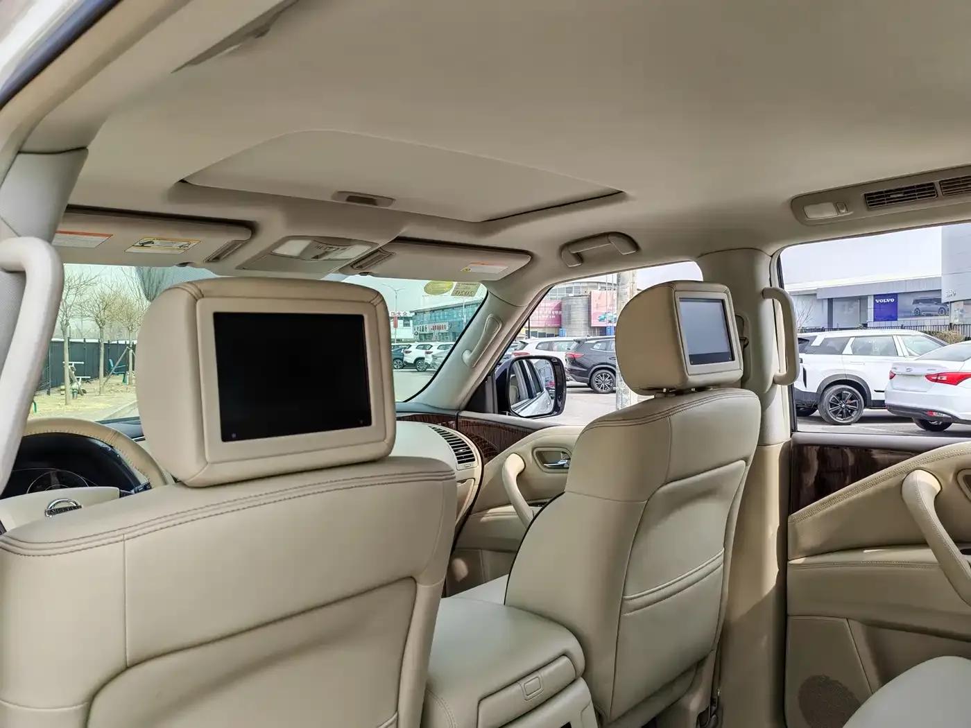 Nissan Patrol 2018 5.6L Standard Edition — миниатюра 15