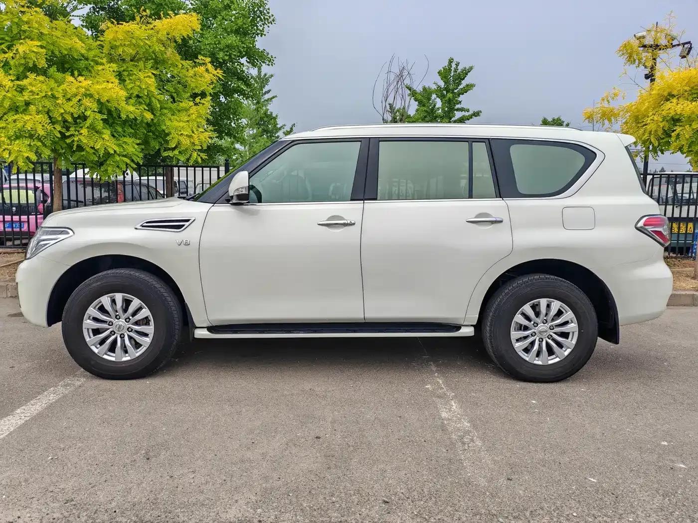 Nissan Patrol 2018 5.6L Standard Edition — миниатюра 5