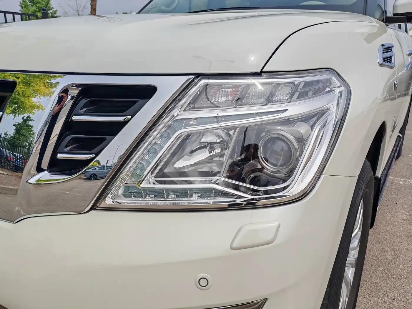 Nissan Patrol 2018 5.6L Standard Edition — миниатюра 6