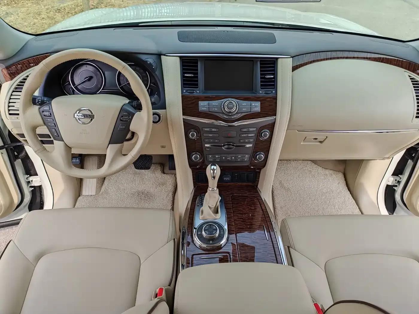 Nissan Patrol 2018 5.6L Standard Edition — миниатюра 9