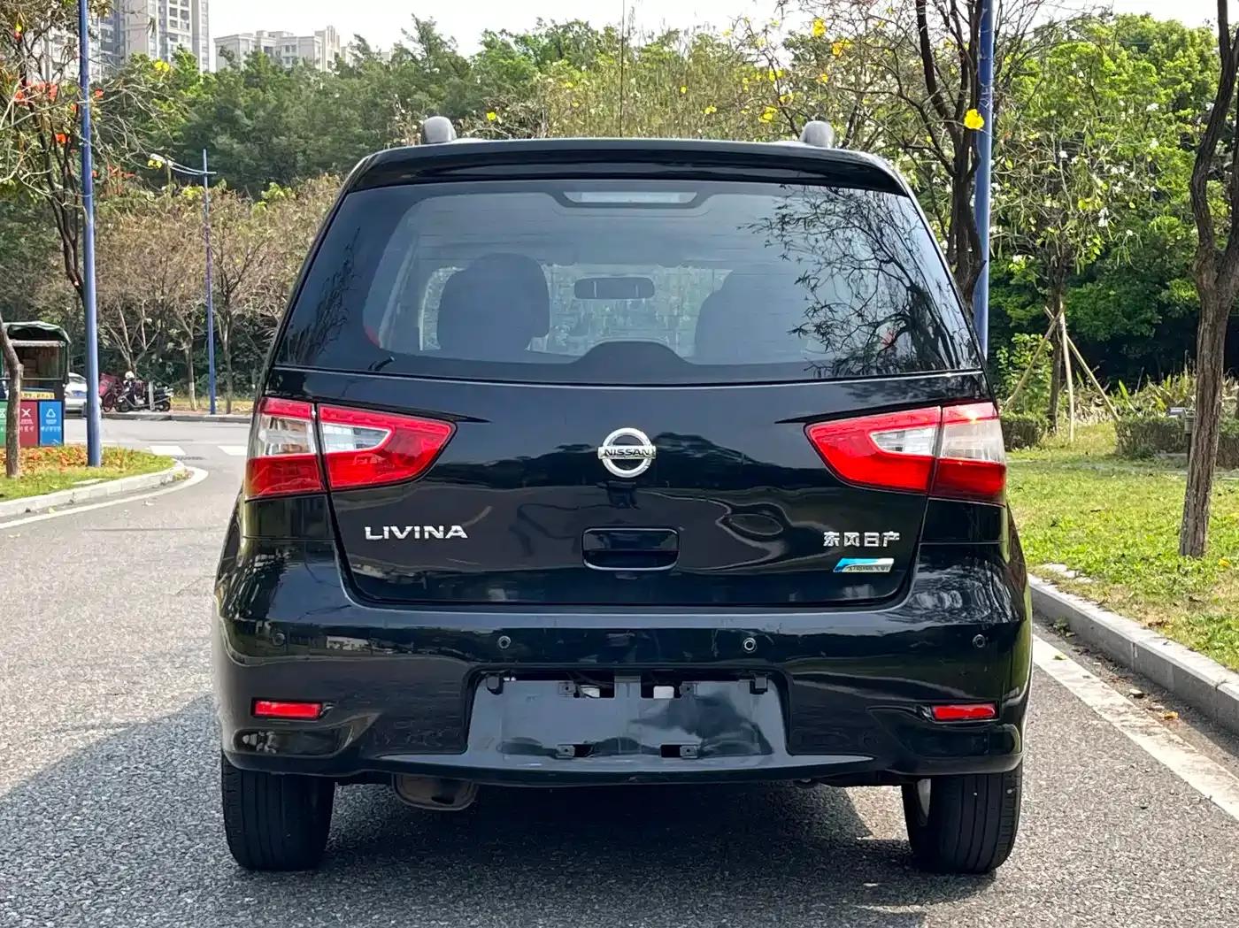 Nissan Livina 2013 1.6XE CVT Comfort Edition — миниатюра 12