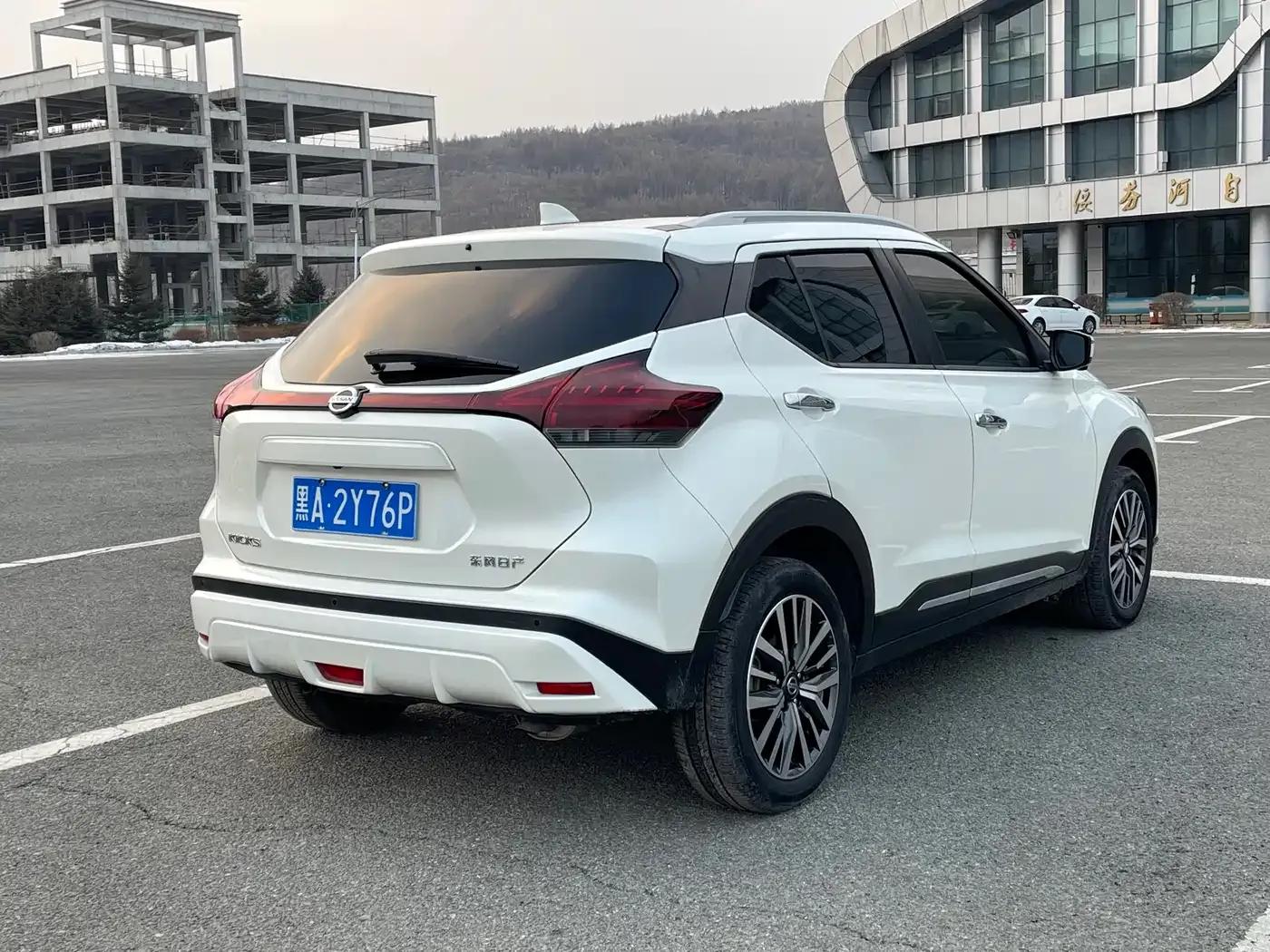 Nissan Kicks 2021 1.5L XV CVT Smart Luxury Edition — миниатюра 15