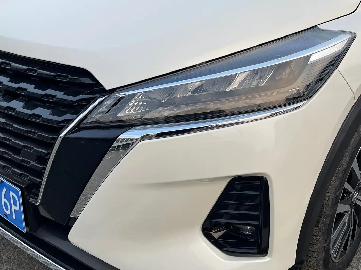 Nissan Kicks 2021 1.5L XV CVT Smart Luxury Edition — миниатюра 4