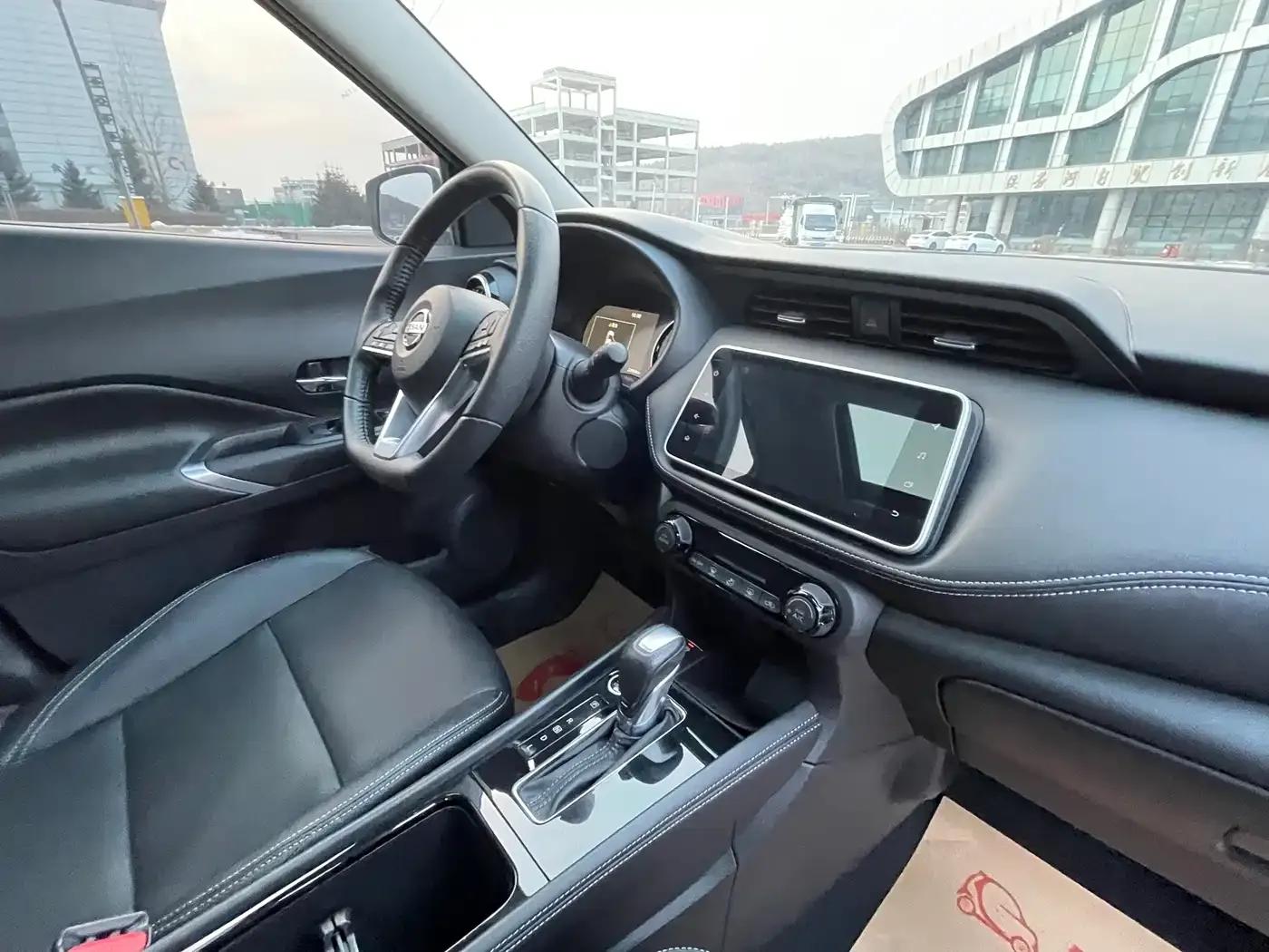 Nissan Kicks 2021 1.5L XV CVT Smart Luxury Edition — миниатюра 9
