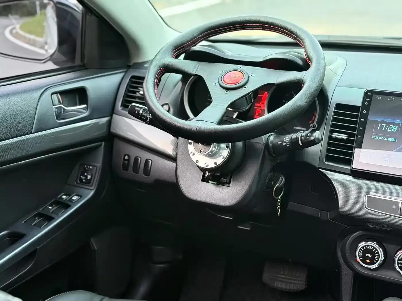 Lancer EX 2013 Fashion Edition 1.8L Manual Comfort — миниатюра 4