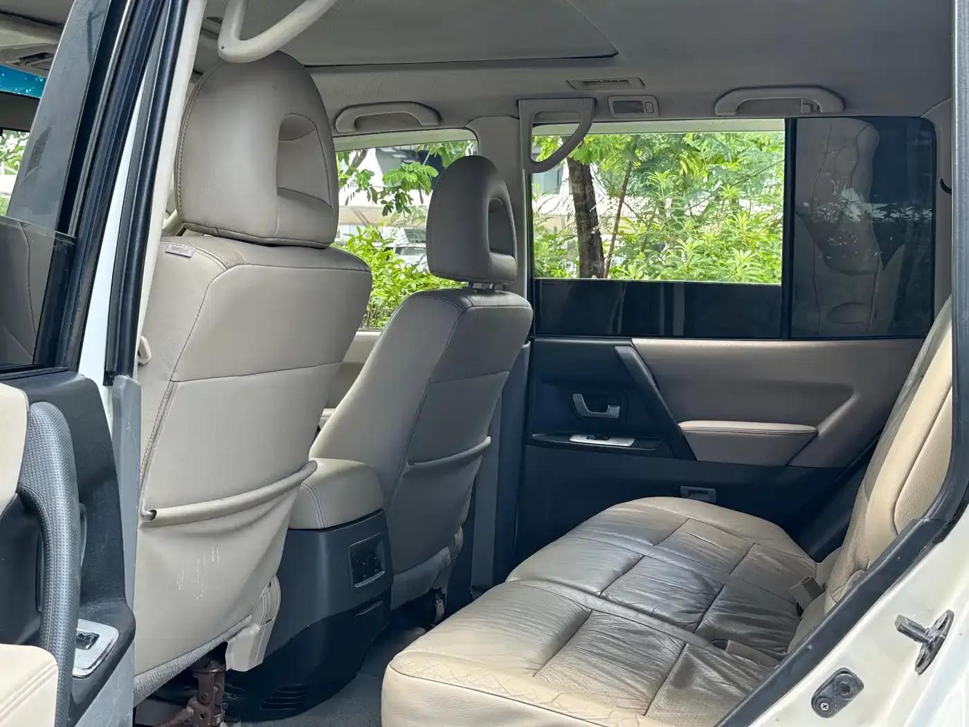 2006 Pajero 3.0L AT GLS — миниатюра 8