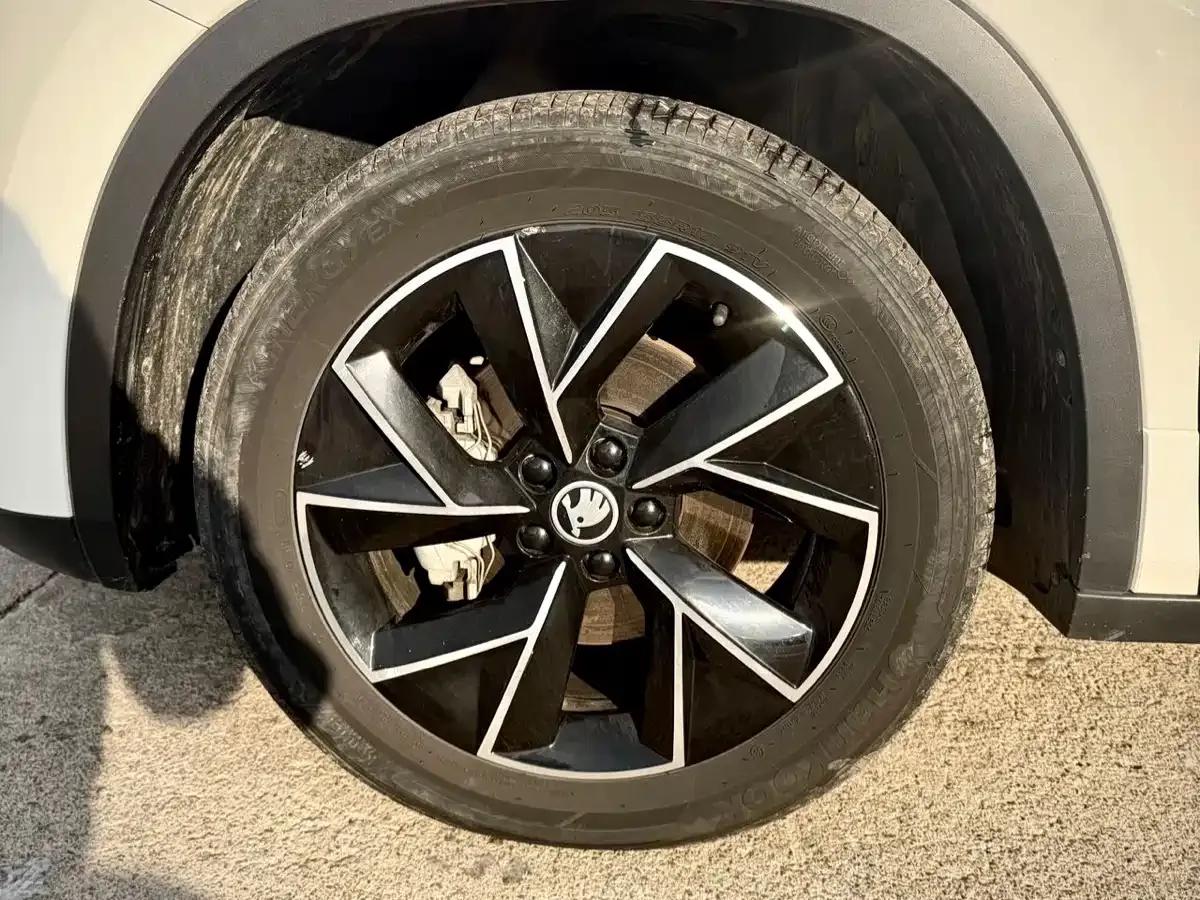 2021 Kamiq GT TSI230 DSG Flagship Edition — миниатюра 9