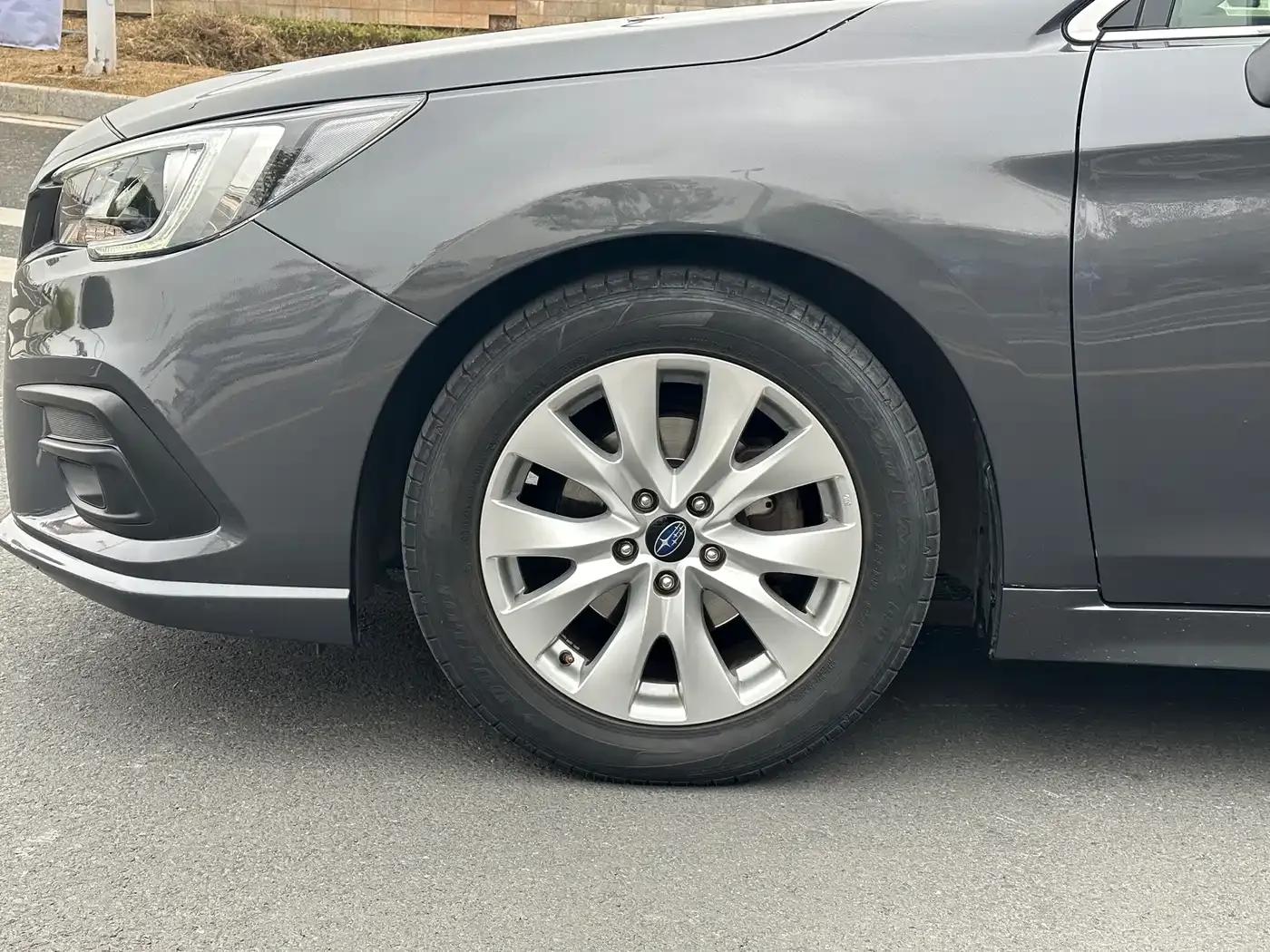 Legacy 2020 2.5i AWD Fashion Edition — миниатюра 7