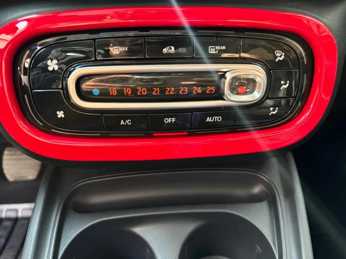 2016 Smart Forfour 1.0L 52kW Passion Edition — миниатюра 8