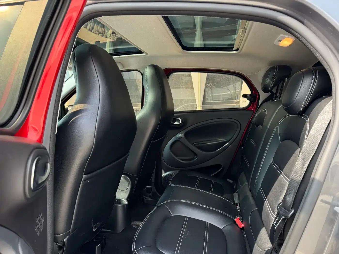 2016 Smart Forfour 1.0L 52kW Passion Edition — миниатюра 10