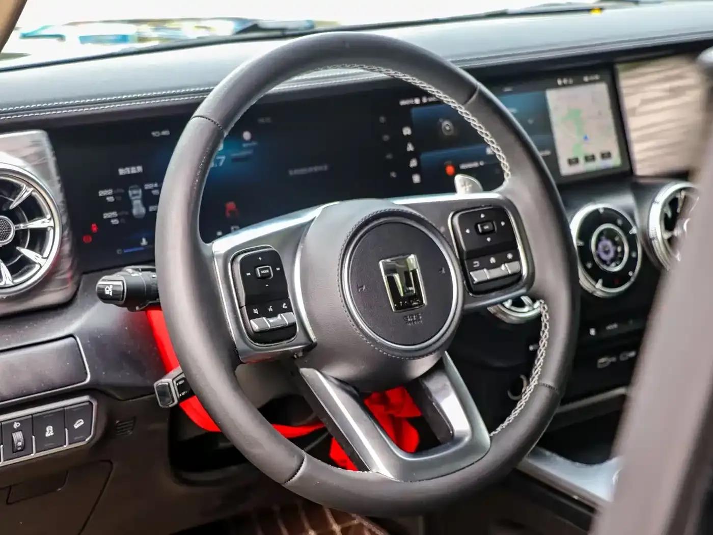 The 2023 Tank 300 City Edition 2.0T is very stylish. — миниатюра 7