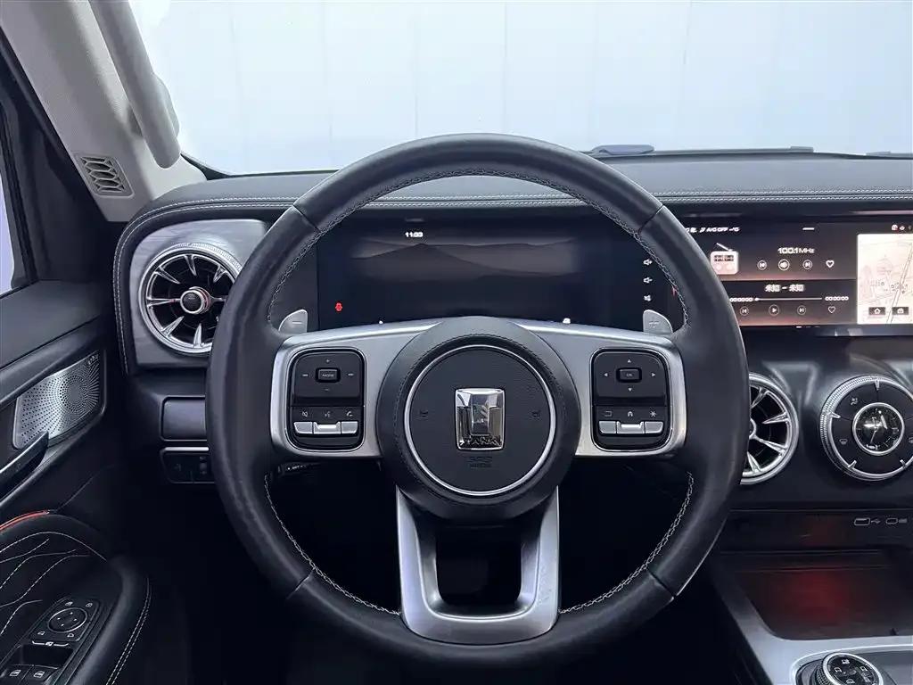 Tank 300 2021 Off-Road Edition 2.0T Conqueror — миниатюра 11