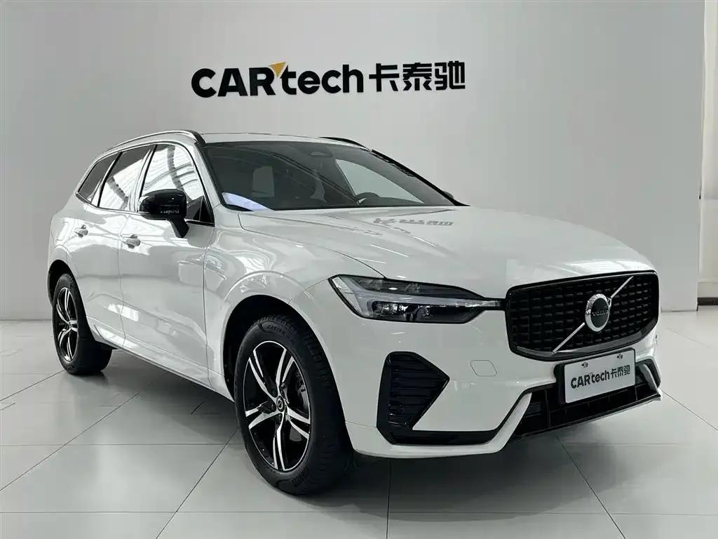 2022 Volvo XC60 B5 AWD Inscription Sport Edition — миниатюра 3