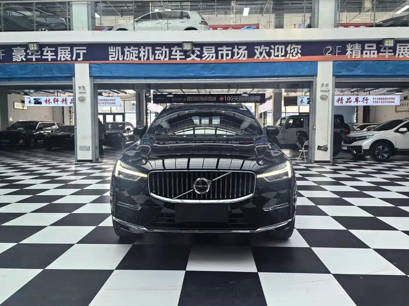 2023 Volvo XC60 B5 AWD Inscription Luxury Edition — миниатюра 2