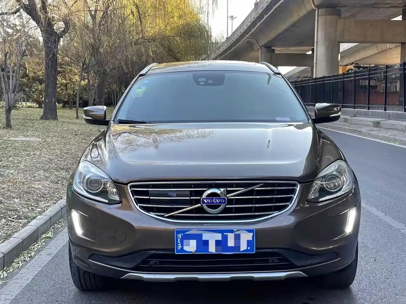 2017 Volvo XC60 T5 Smart Edition — миниатюра 2