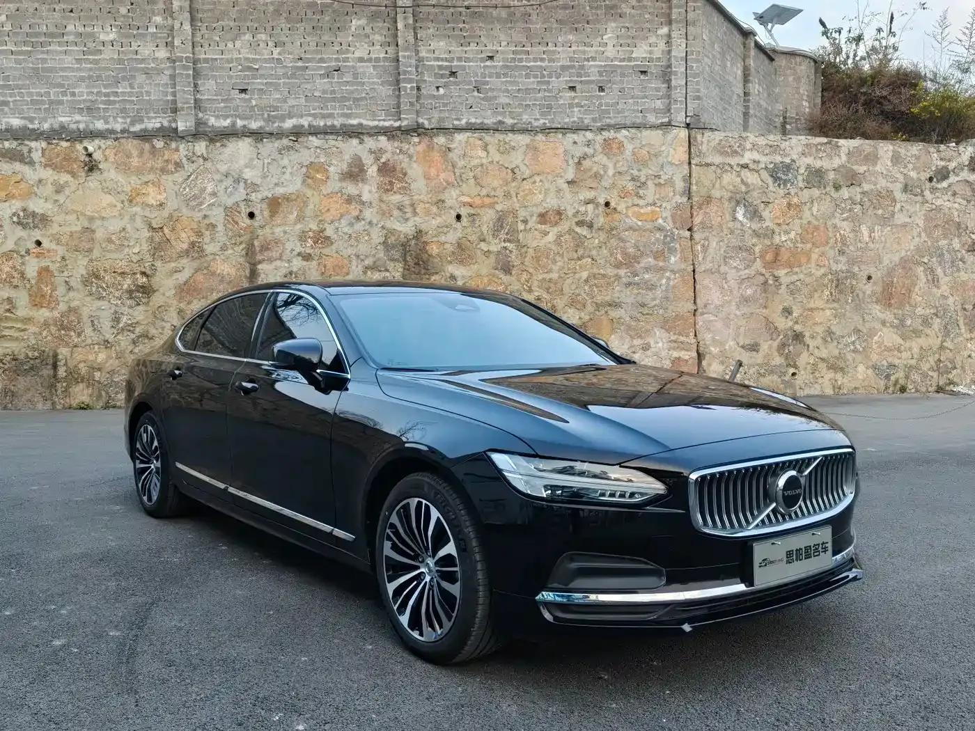 2024 Volvo S90 B5 Smart Luxury Edition — миниатюра 3