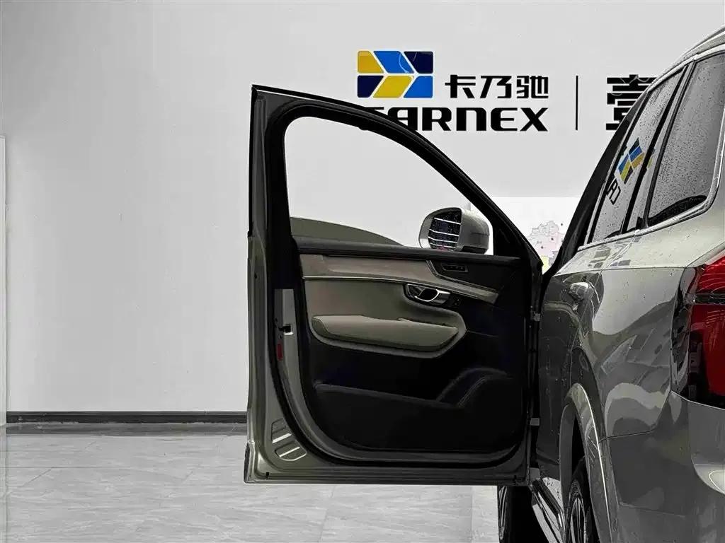 2025 Volvo XC90 Facelift B6 Smart Luxury Edition 6-seater — миниатюра 5