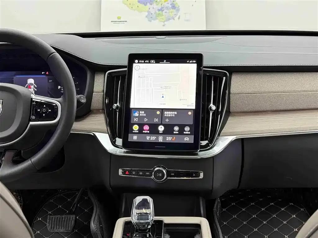 2025 Volvo XC90 Facelift B6 Smart Luxury Edition 6-seater — миниатюра 10