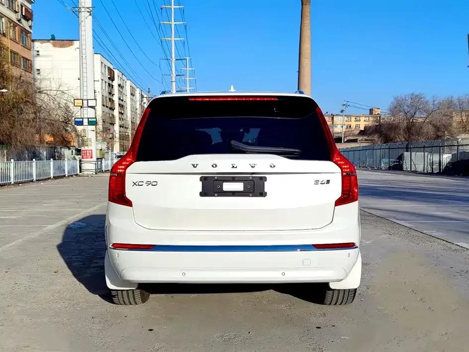 2024 Volvo XC90 B6 Inscription Luxury Edition 7-seater — миниатюра 5